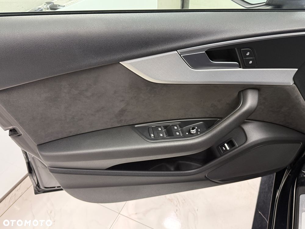 Audi A4 Avant 2.0 TDI ultra sport - 12