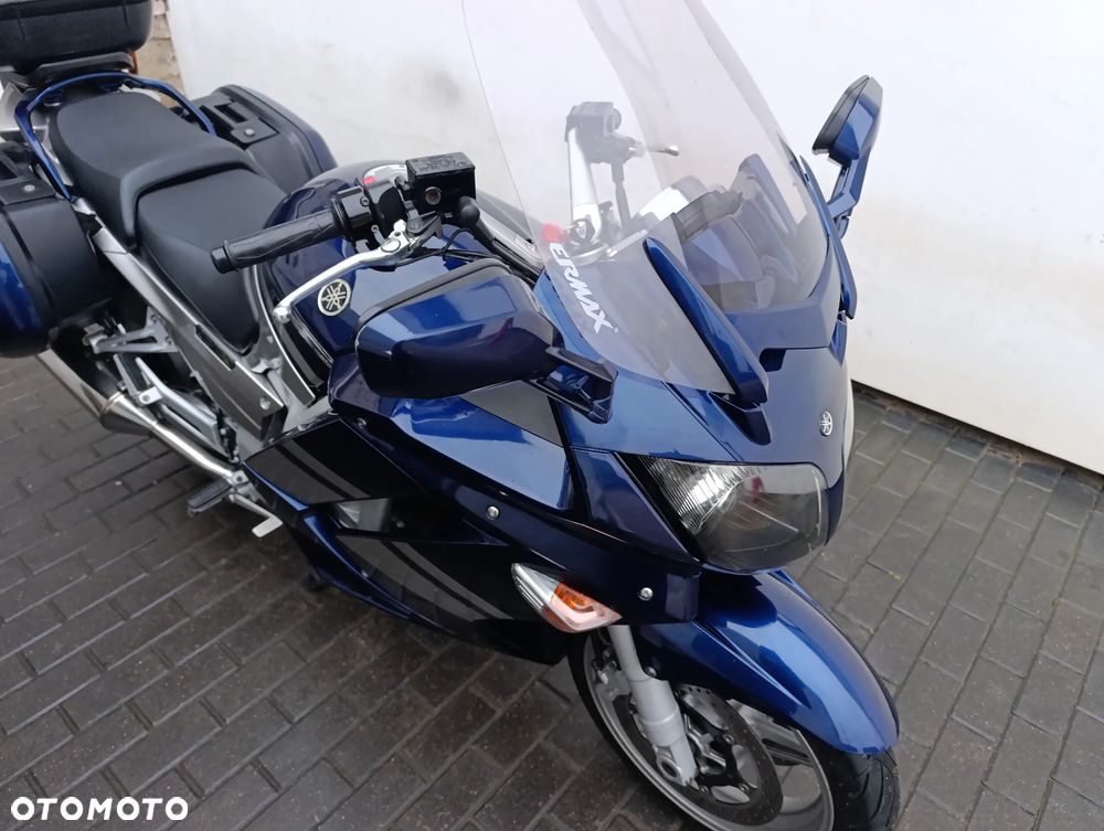Yamaha FJR - 27