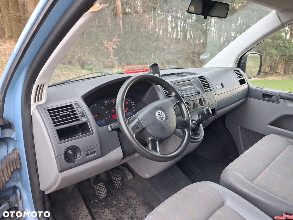 Volkswagen TRANSPORTER T5 - 13