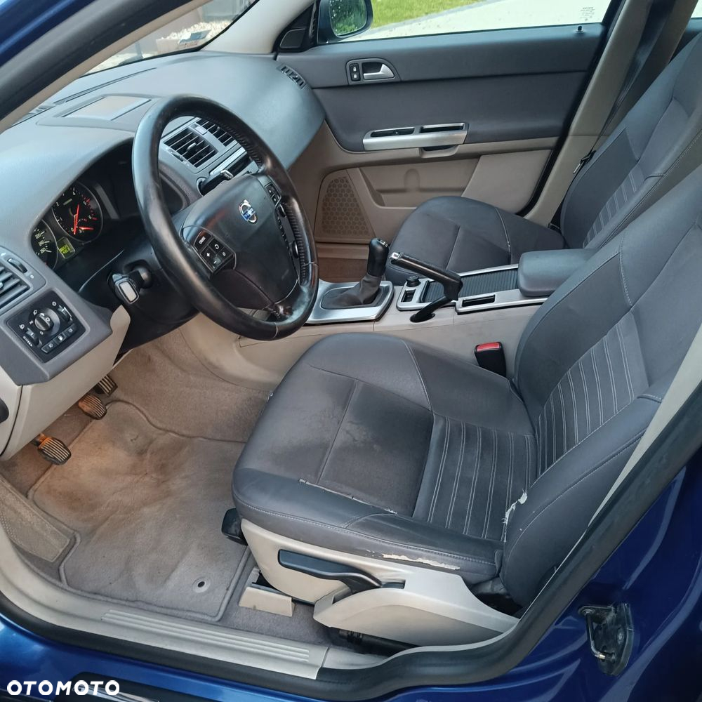 Volvo S40 D5 - 8