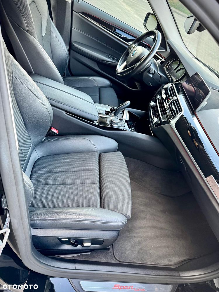 BMW Seria 5 520d Sport - 14
