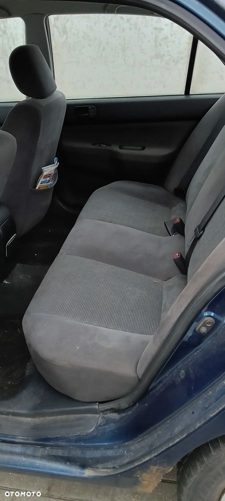 Mitsubishi Lancer 1.6 Comfort - 11