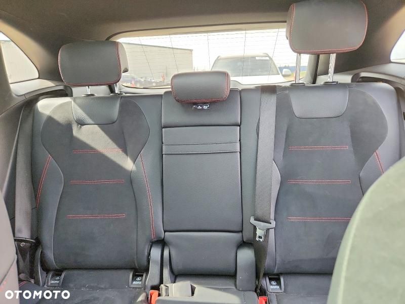 Mercedes-Benz GLA 250 4-Matic AMG Line - 21