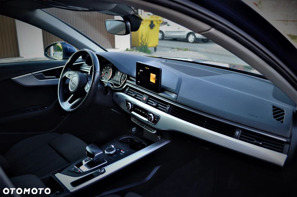 Audi A4 Avant 2.0 TFSI ultra S tronic design - 25