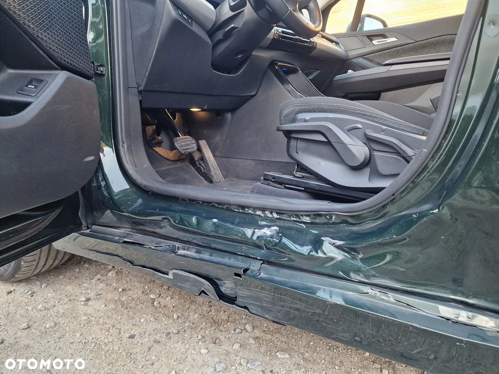 BMW Seria 2 218i Active Tourer - 29