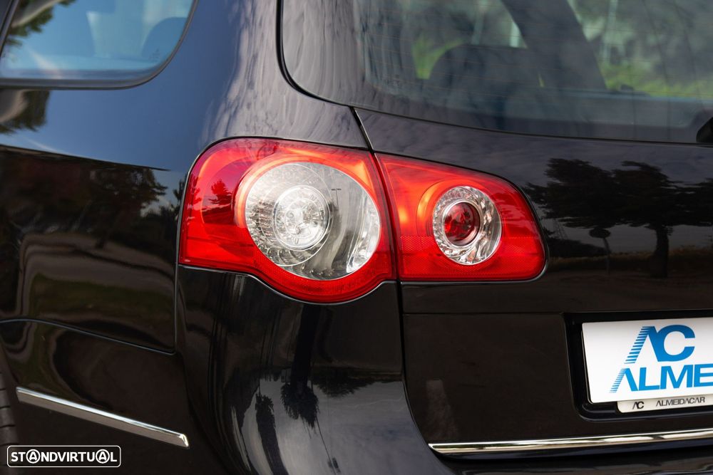 VW Passat Variant 1.6 TDI BlueMotion - 28