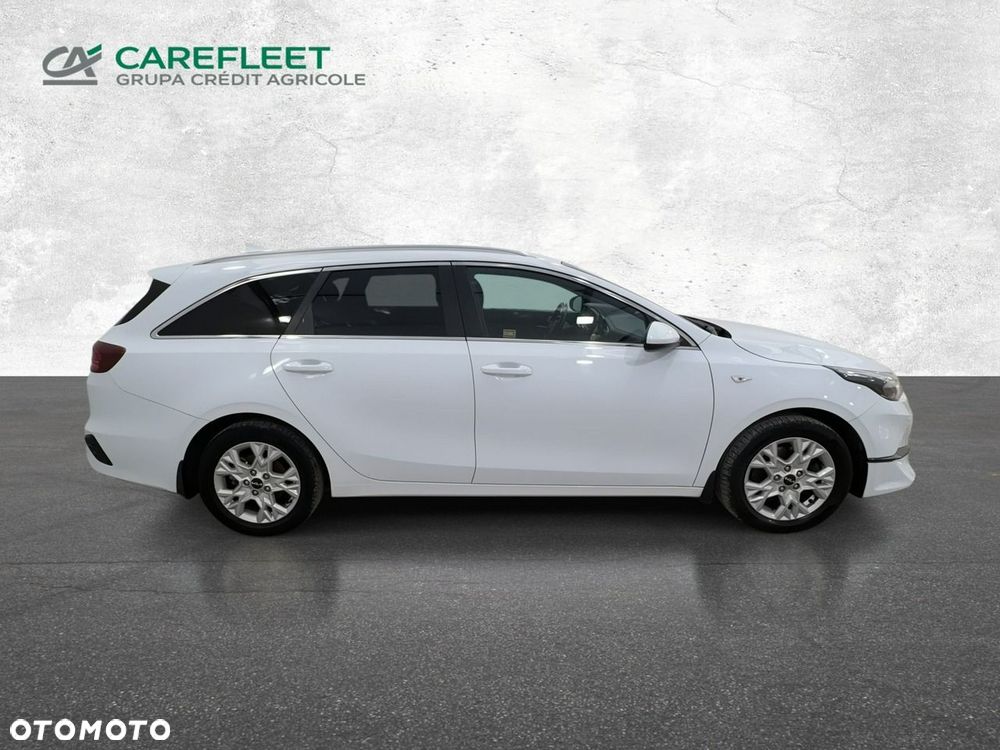 Kia Ceed - 4