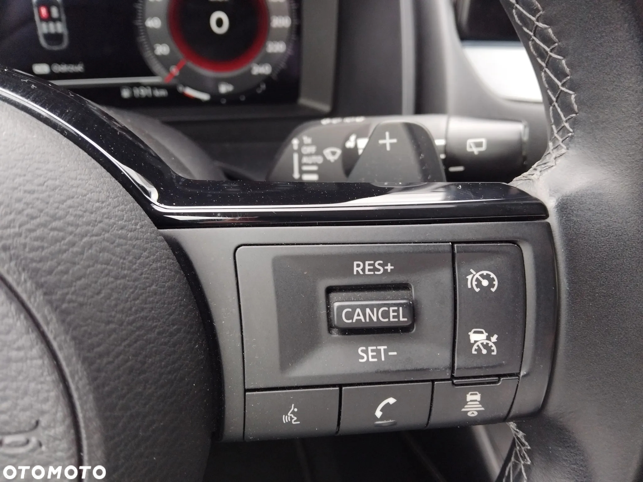 Nissan Qashqai - 11
