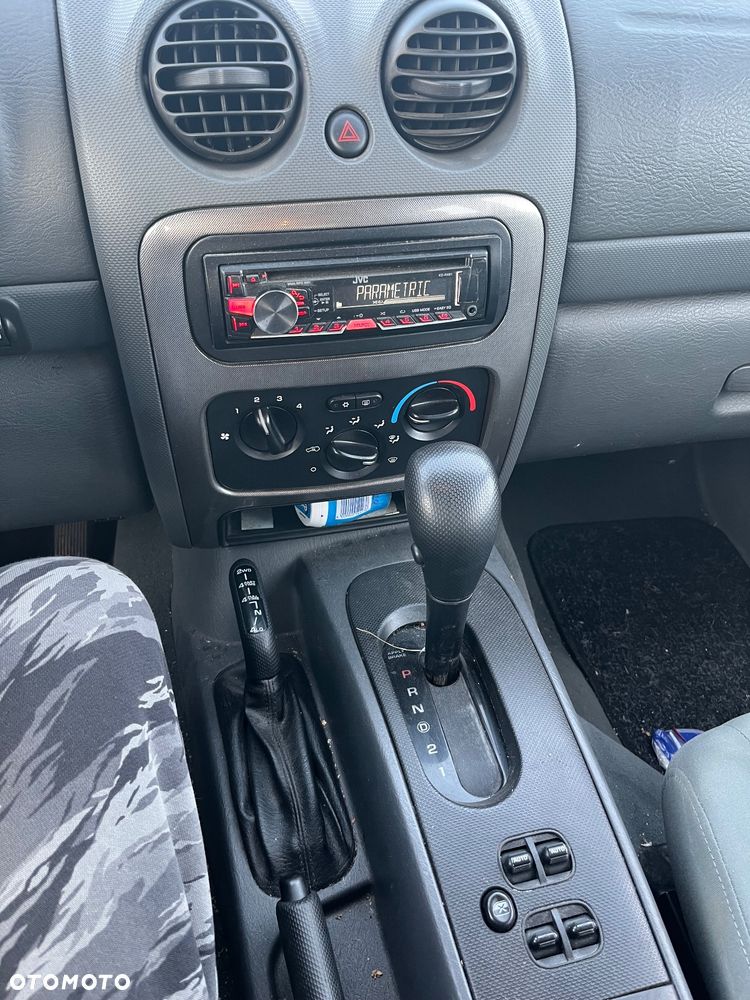 Jeep Cherokee 2.8 CRD Automatik Limited - 18