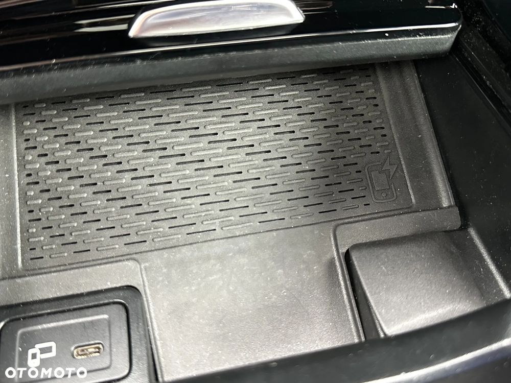 Mercedes-Benz Klasa A 250 Progressive 7G-DCT - 39