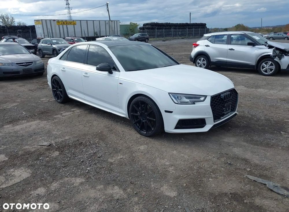 Audi A4 Limousine - 1
