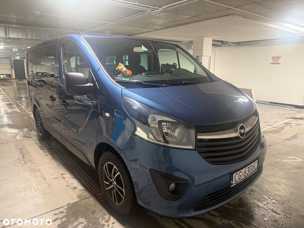 Opel Vivaro - 1