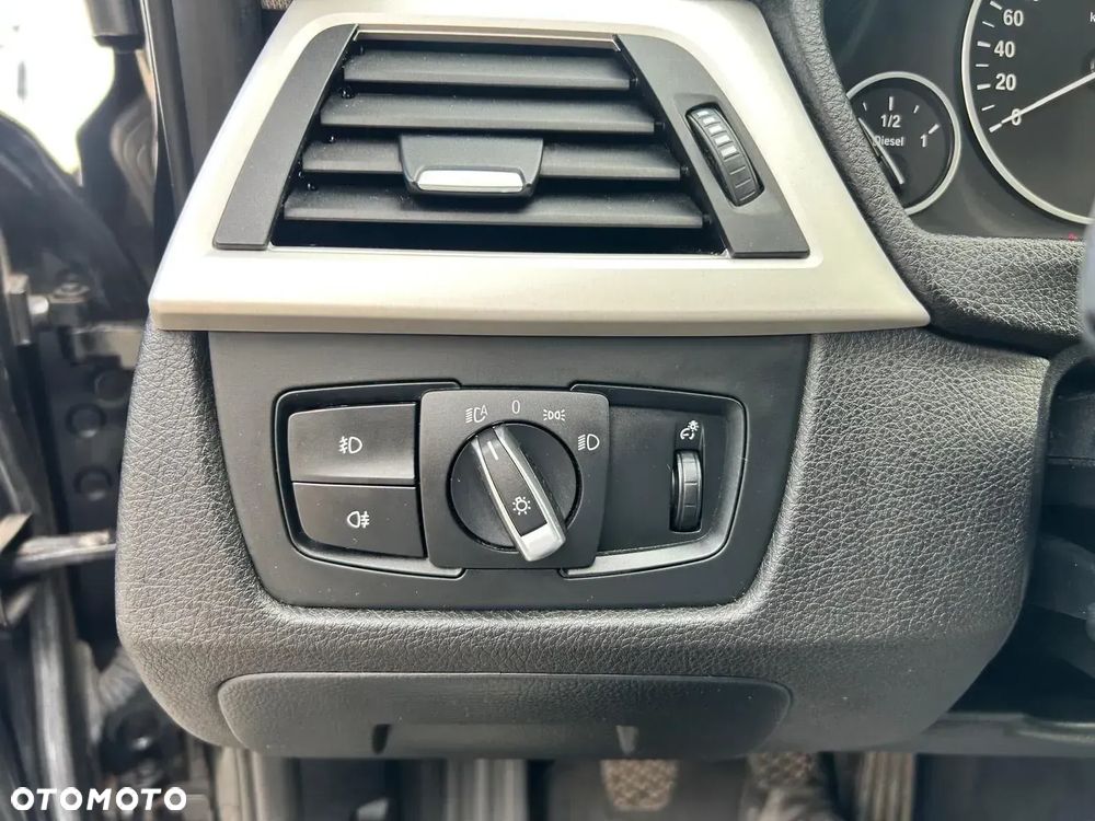BMW Seria 3 320d - 39