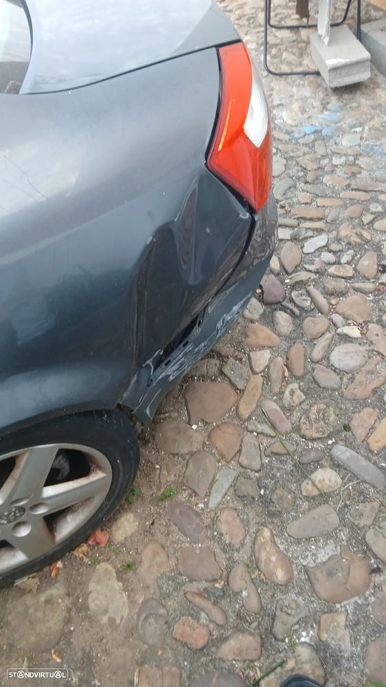 Audi A4 2.5 TDI quattro - 4