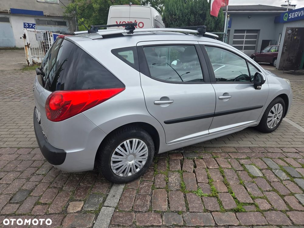 Peugeot 207 - 4