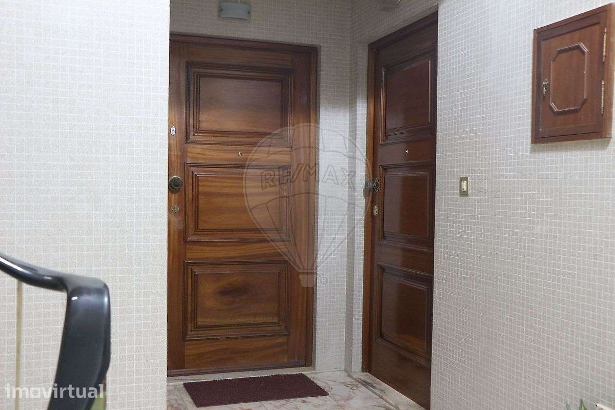 Apartamento T3 para arrendamento - Grande imagem: 2/28