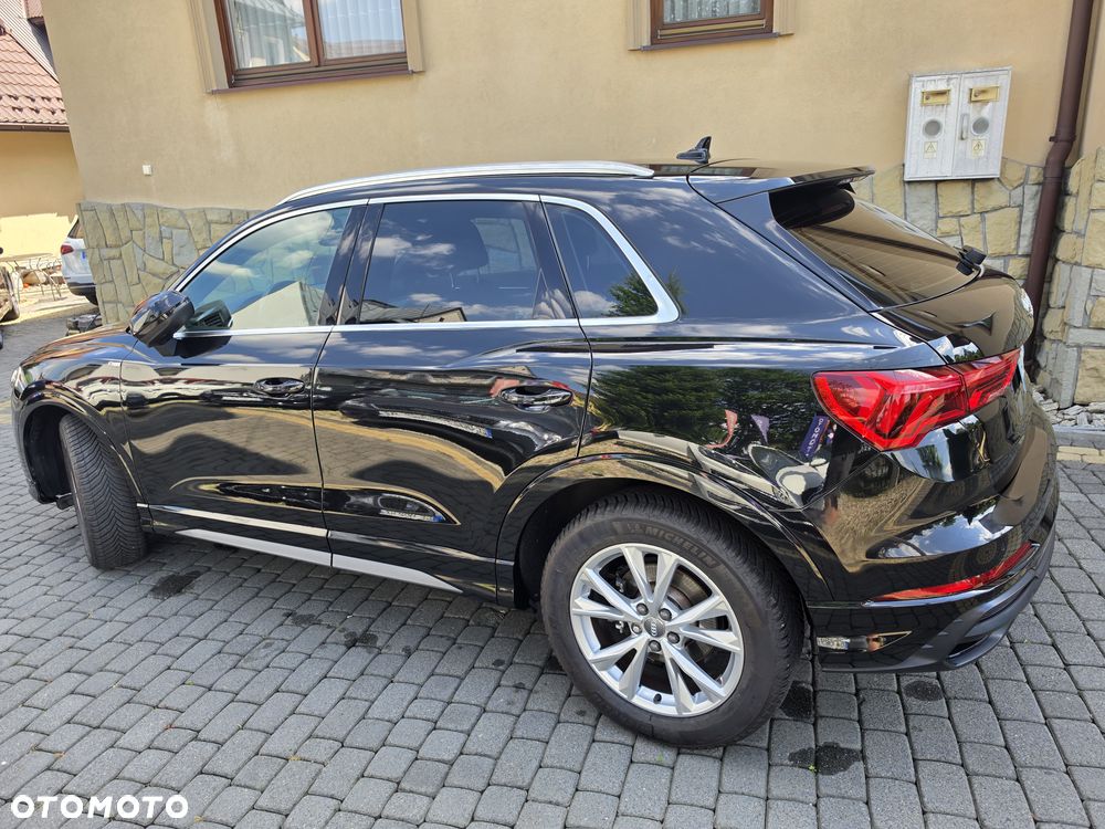 Audi Q3 - 18