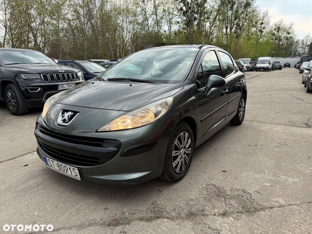 Peugeot 207 1.4 16V Trendy - 11
