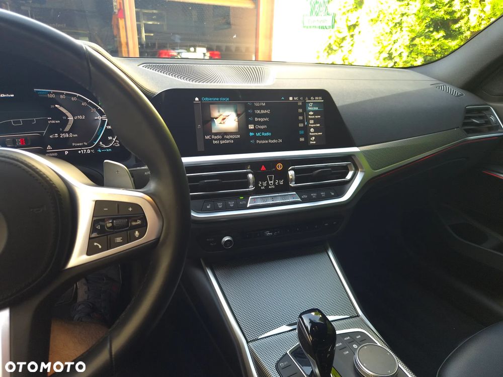 BMW Seria 3 330e xDrive M Sport - 15