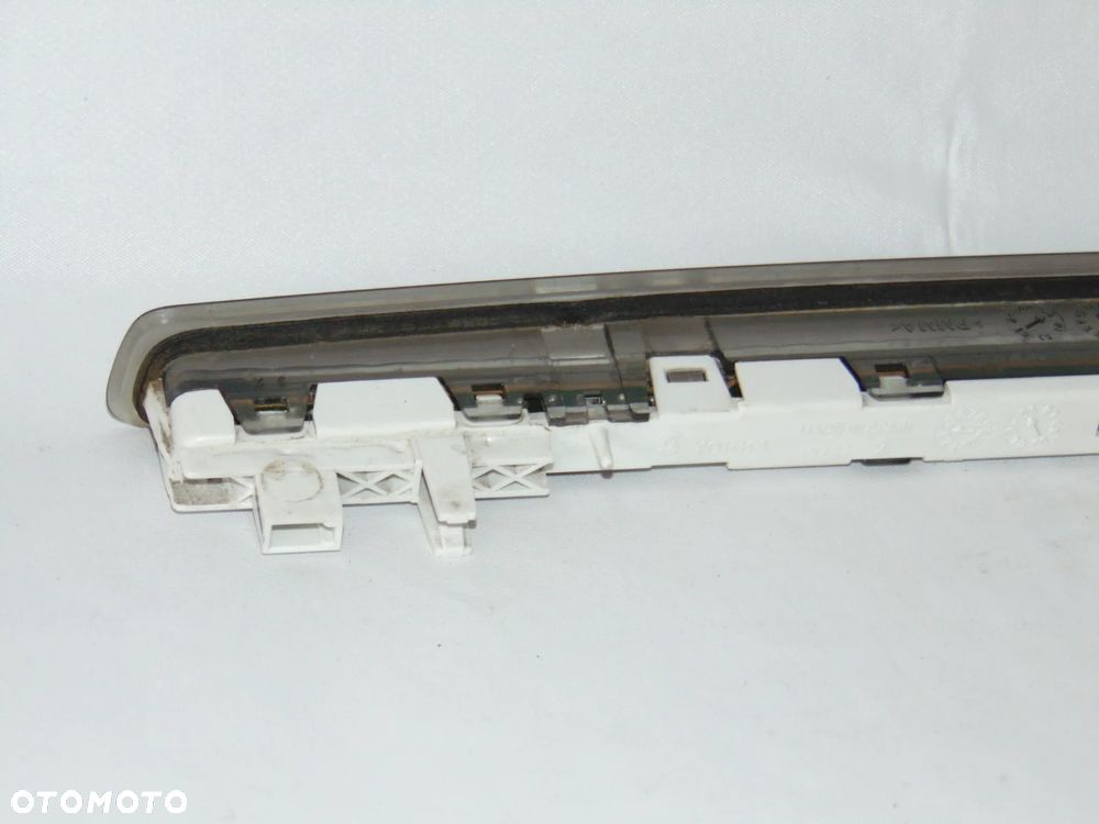 ORYGINAŁ lampa światło stop LED w klapę lampka Opel Vectra C FL lift HB liftback 05-09r - 11