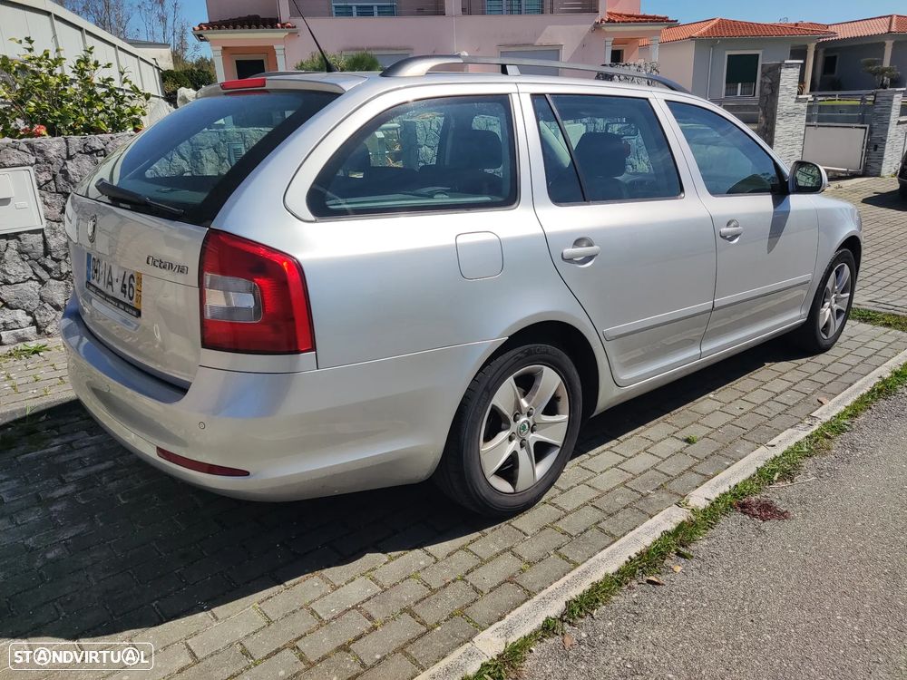 Skoda Octavia Break 1.6 TDi Elegance Pack - 3