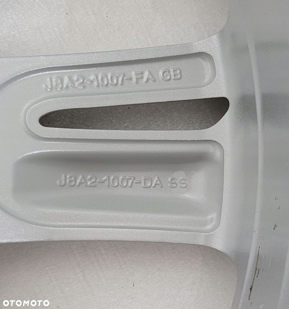 FELGA LAND ROVER RANGE ROVER VELAR 8,5x20 20 ET45 5X108 - 13