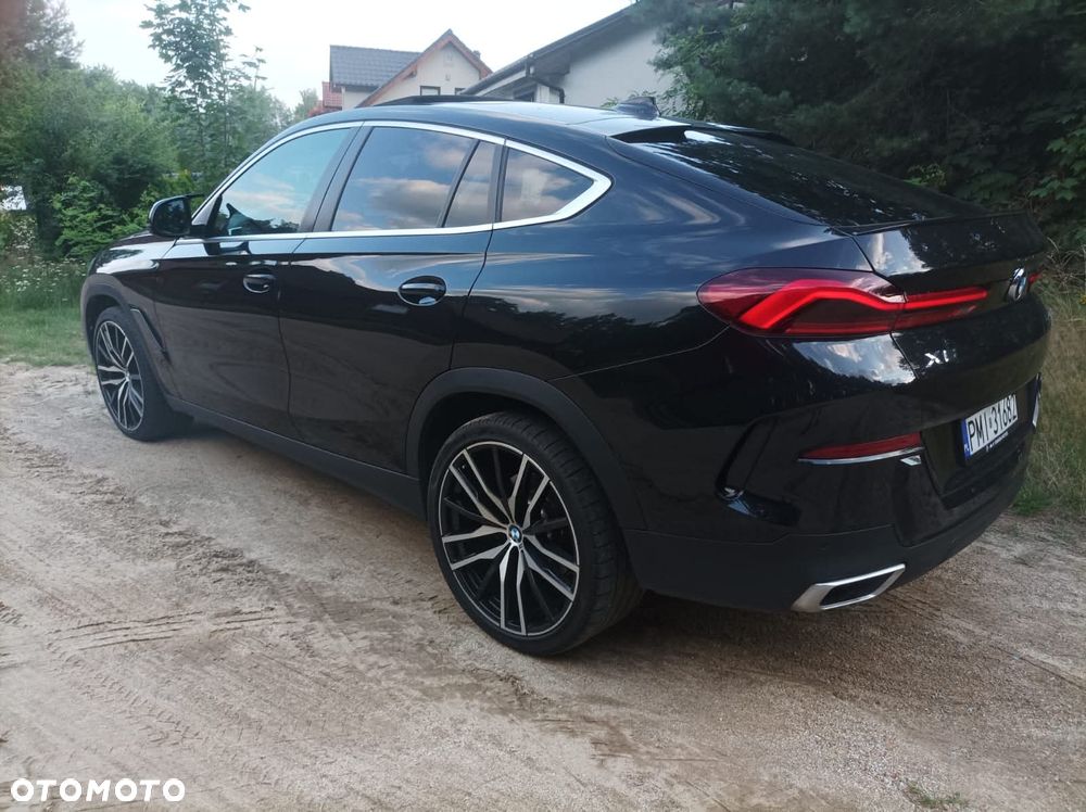 BMW X6 xDrive40d mHEV - 4