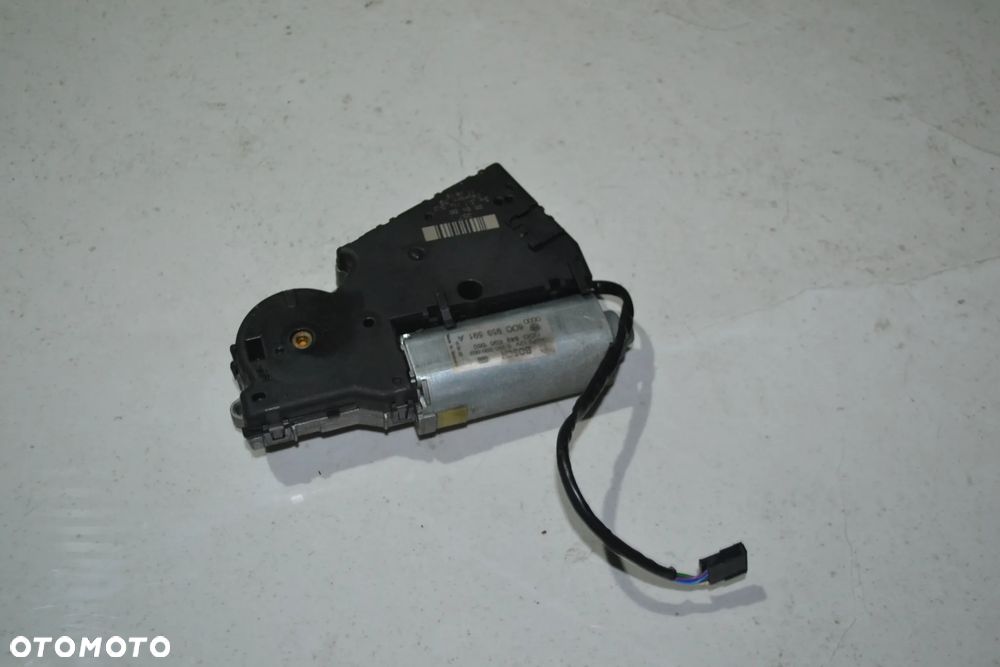 AUDI A4 B5 LIFT A6 C5 SILNICZEK SZYBERACHU 8D0959591A - 2