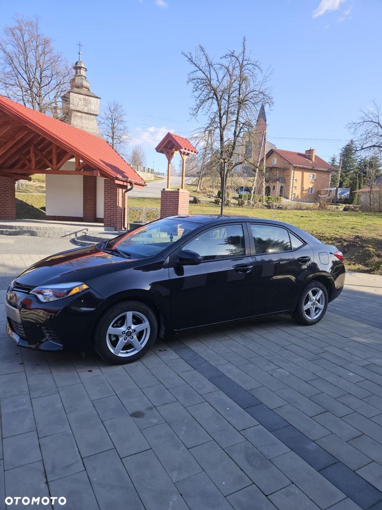 Toyota Corolla - 2