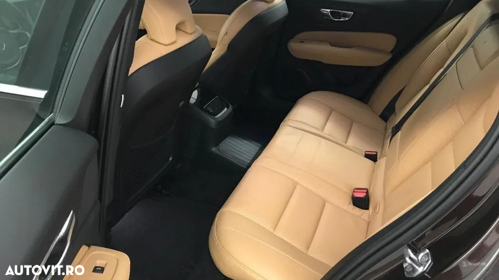 Volvo V60 T6 AWD Recharge Geartronic Inscription - 7