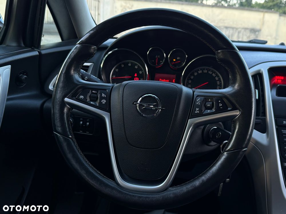 Opel Astra 1.4 T Cosmo - 33