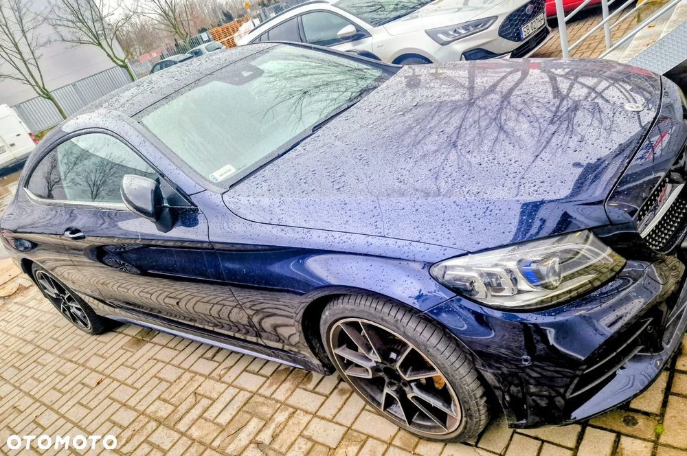 Mercedes-Benz Klasa C 200 4Matic 9G-TRONIC - 2