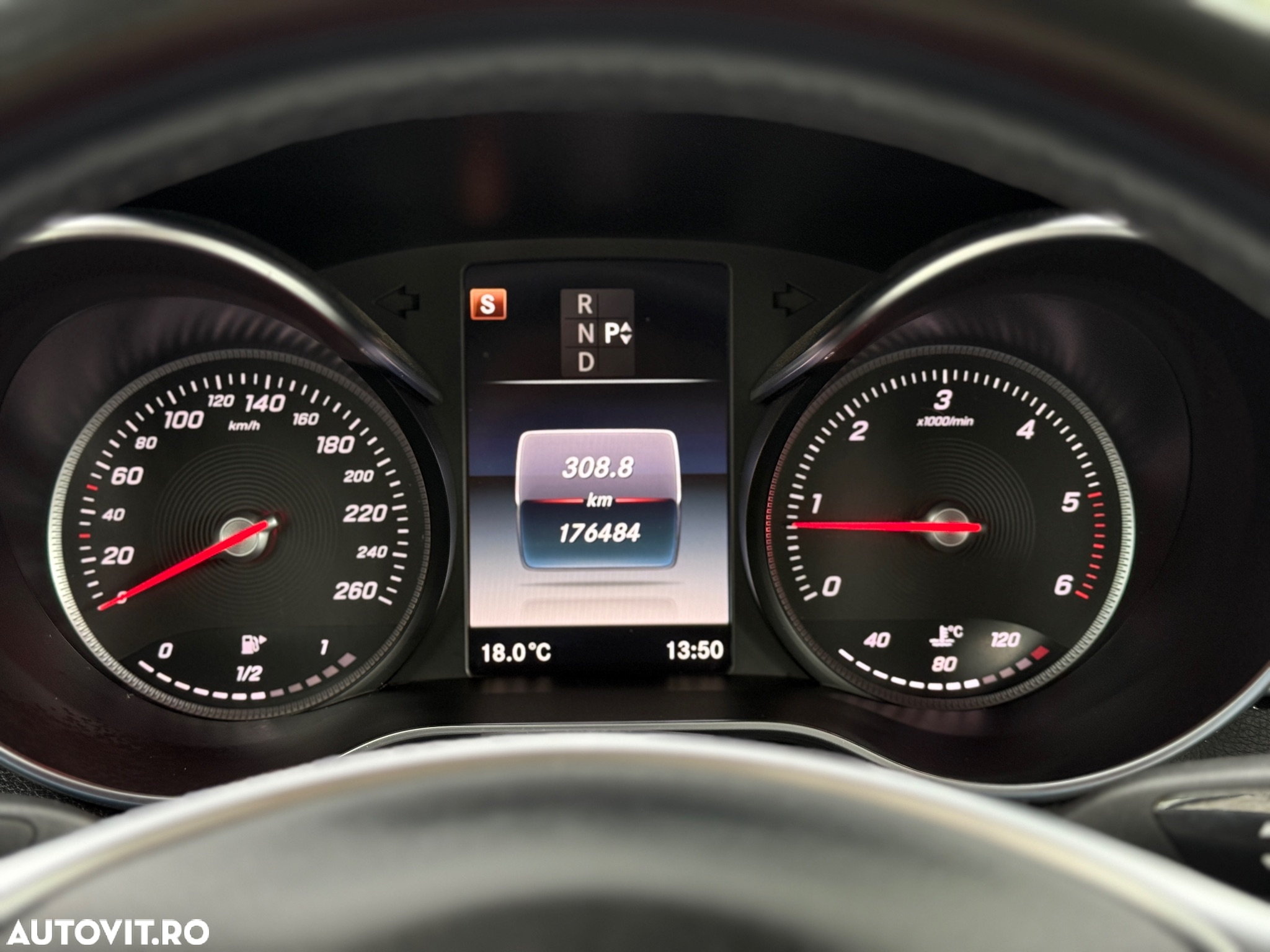 Mercedes-Benz GLC 220 d 4MATIC - 36