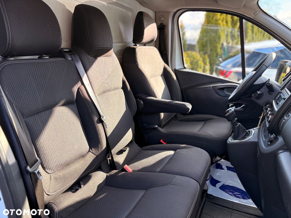 Renault Trafic 2.0 Dci 120KM L2H1 Pack Clim 2.9t - 17