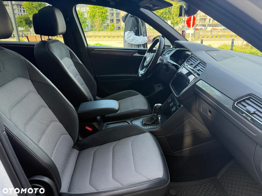 Volkswagen Tiguan - 16