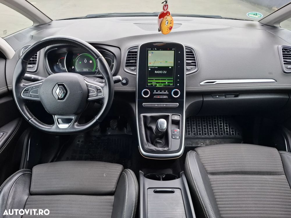 Renault Scenic TCe 130 Bose Edition - 8