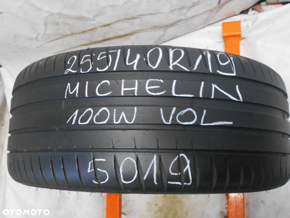 OPONA POJEDYNKA 255/40R19 MICHELIN PILOT SPORT 4 VOL DOT 5019 6MM - 1