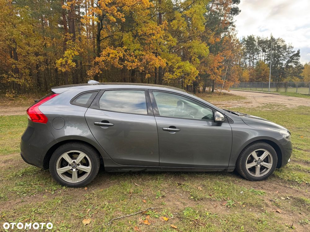 Volvo V40 D2 - 5