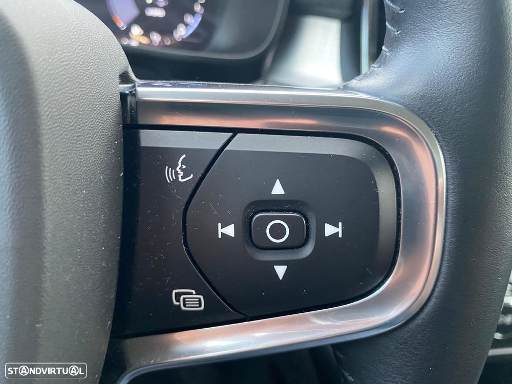 Volvo XC 40 1.5 T5 PHEV Momentum Plus - 22