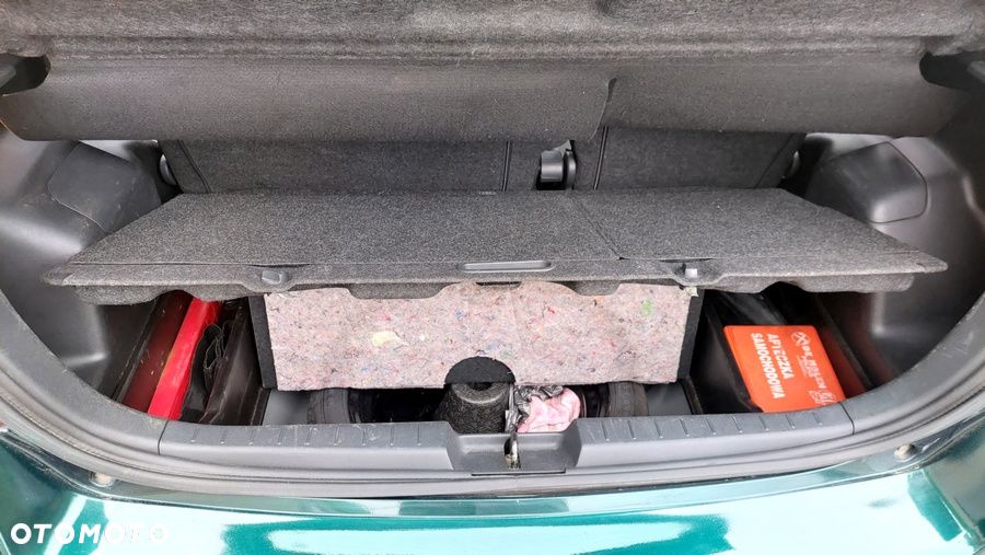 Toyota Yaris - 21