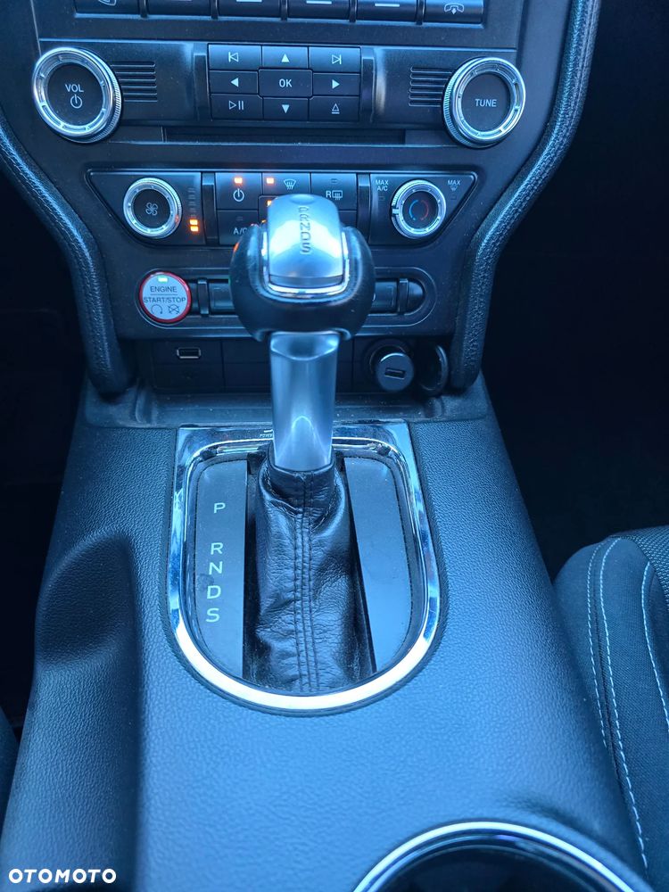 Ford Mustang - 19
