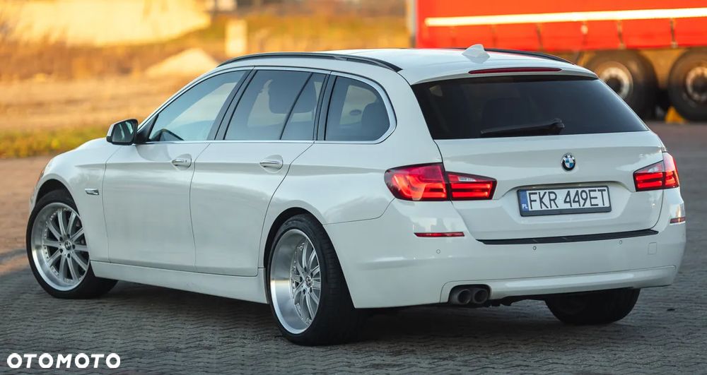 BMW Seria 5 520d Sport-Aut - 11