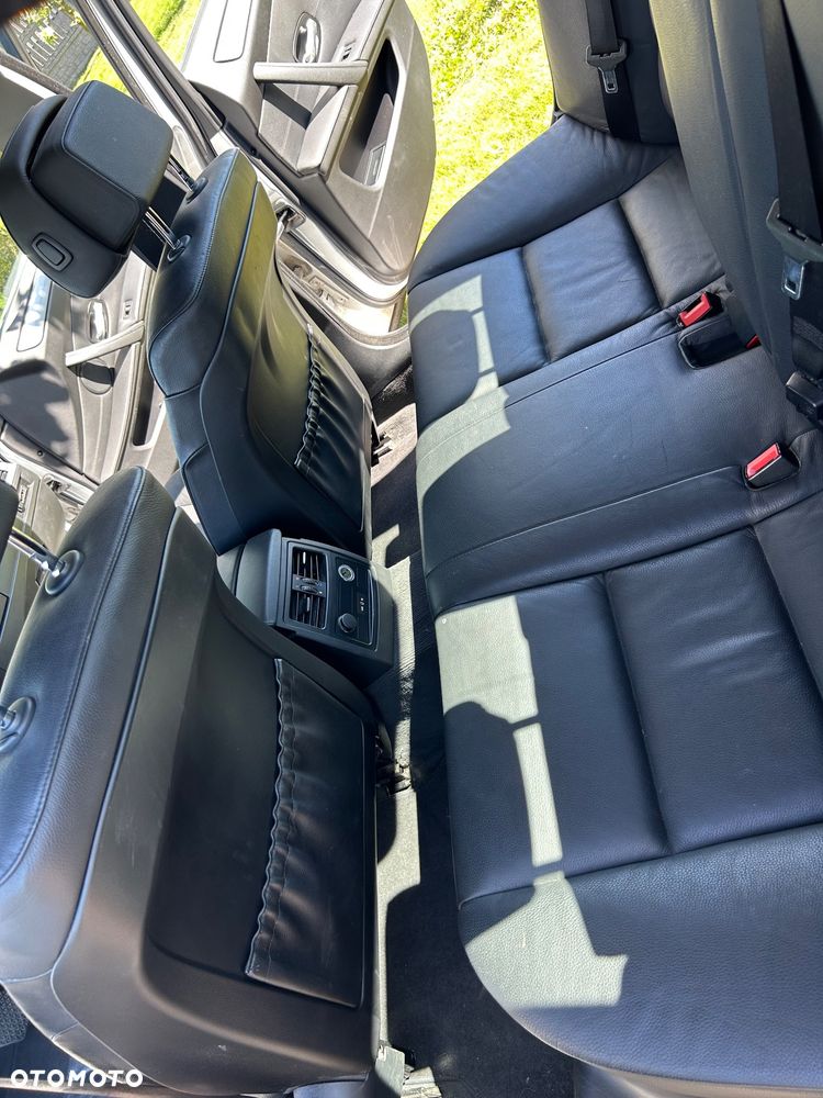 BMW Seria 5 525d - 9