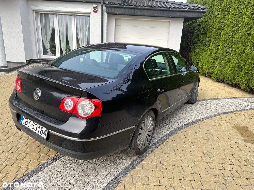 Volkswagen Passat 2.0 TDI DPF Highline DSG - 1