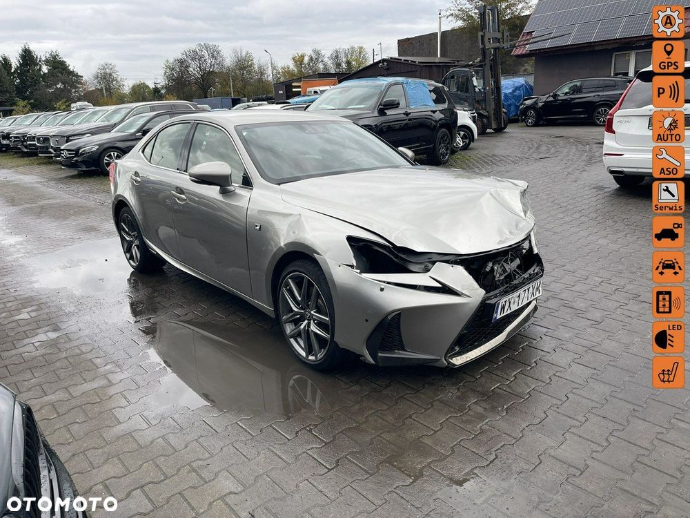 Lexus IS 300h F Sport Edition - 1