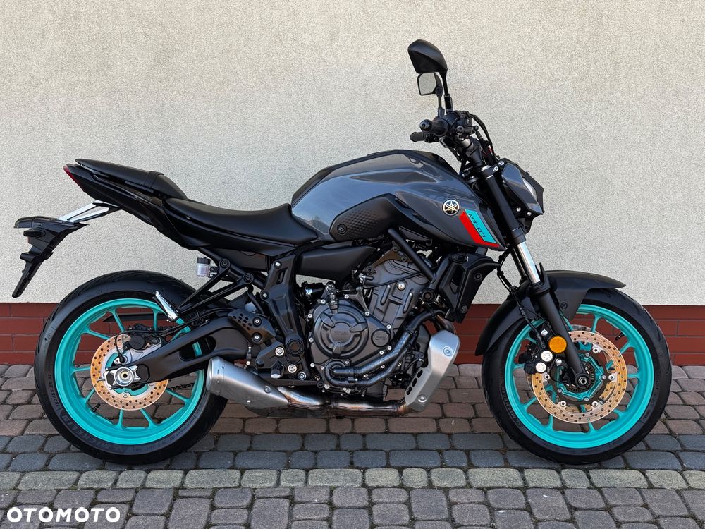 Yamaha YZF - 2