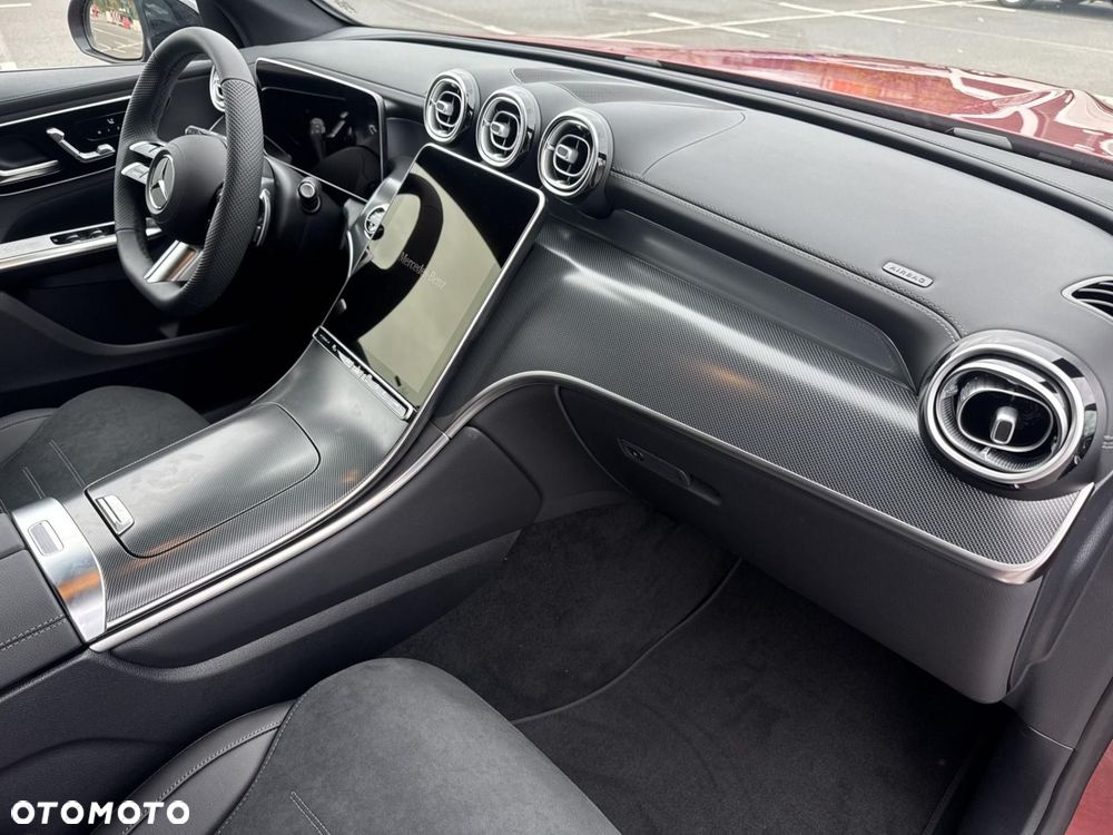 Mercedes-Benz GLC - 22