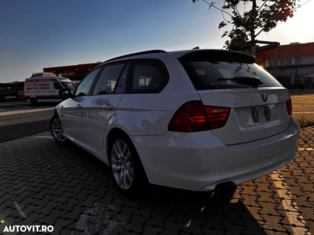 BMW Seria 3 318d - 5