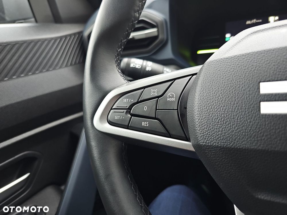 Dacia Duster 1.6 Full Hybrid 140 Journey MMT - 22