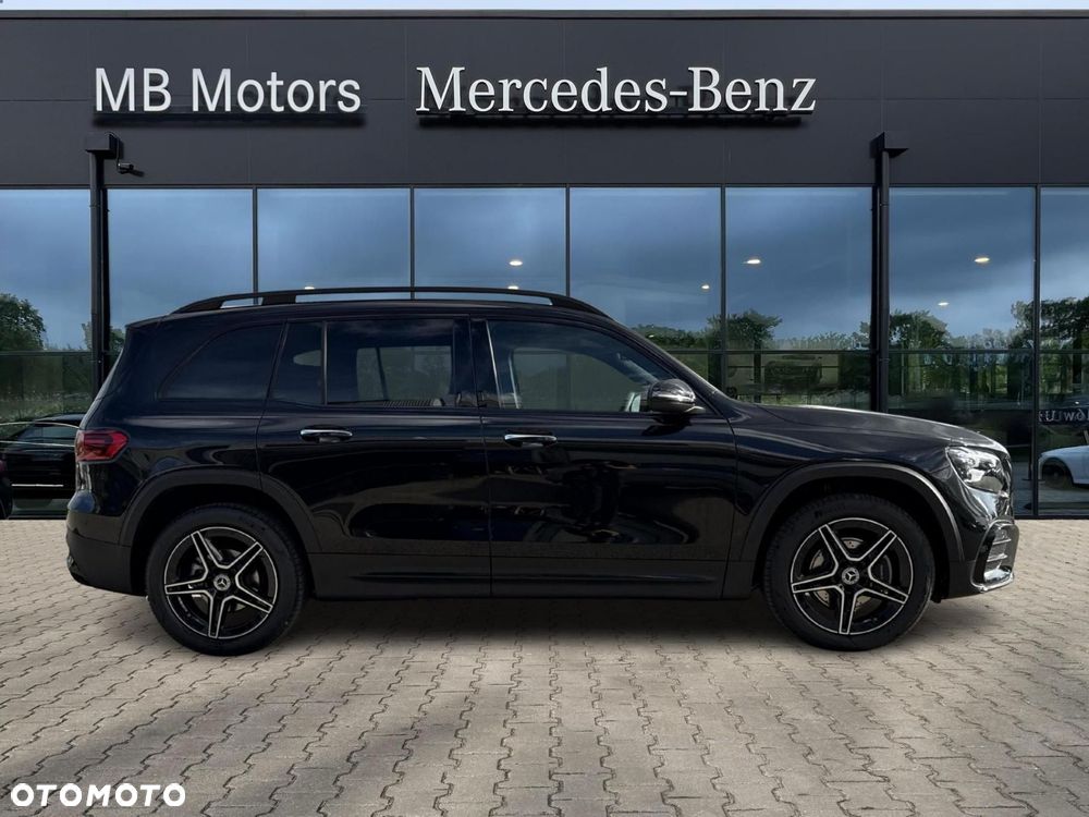 Mercedes-Benz GLB - 4